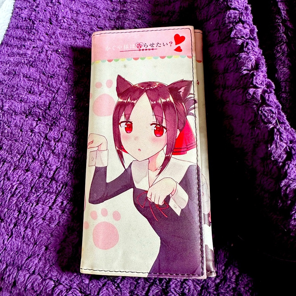 Love is war fold wallet